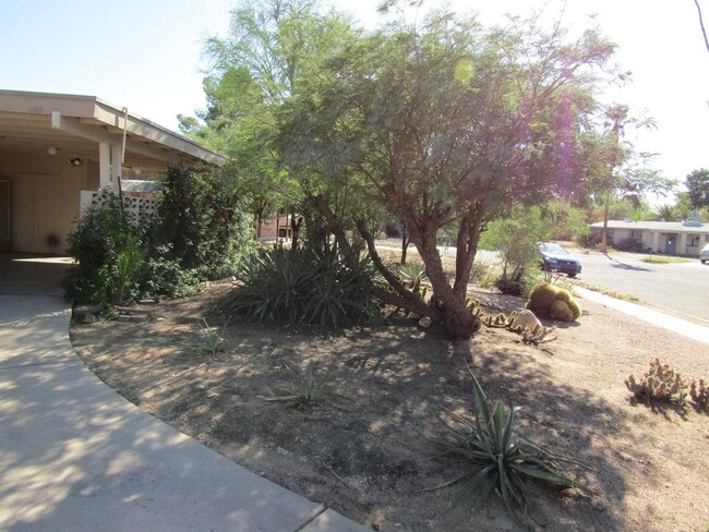 Building Photo - 6154 E Adobe Pl