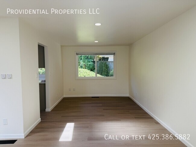 Building Photo - 3002 162nd Pl SE