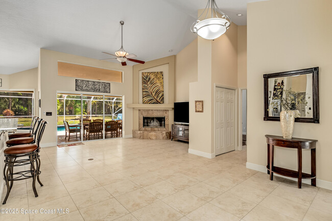 Building Photo - 3789 Peacock Dr