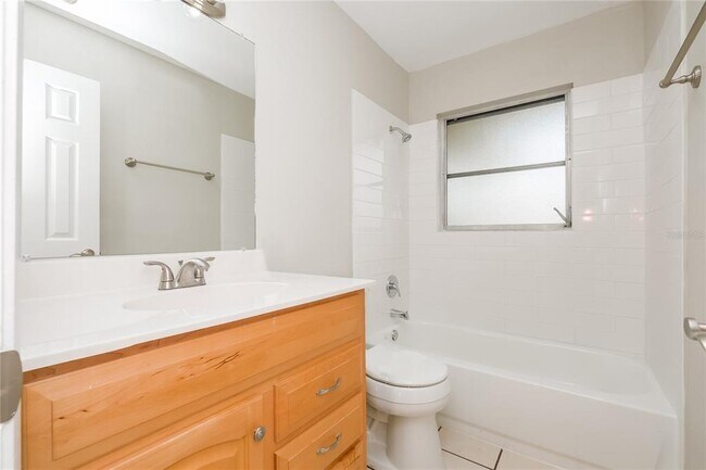 Building Photo - 3111 Mercer Rd