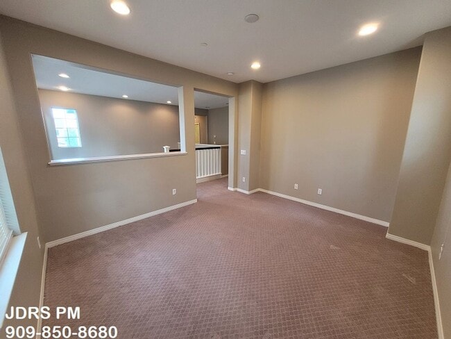 Building Photo - Chino 4 Bedroom Home