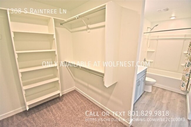 Building Photo - 1308 S Raintree Ln