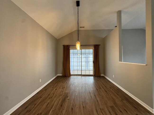 Building Photo - 4228 Hampton Ridge