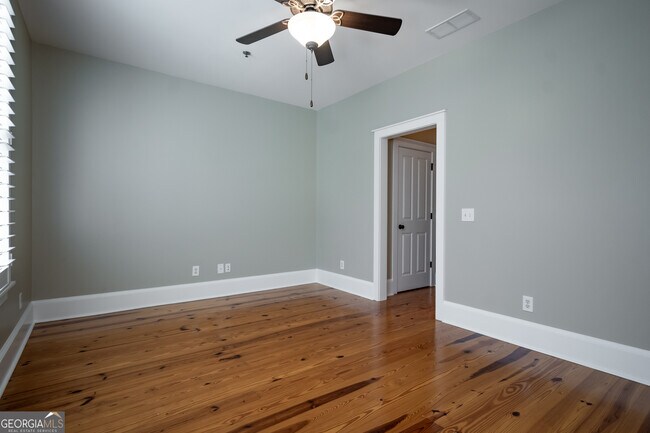 Building Photo - 83 Charter Oak Dr