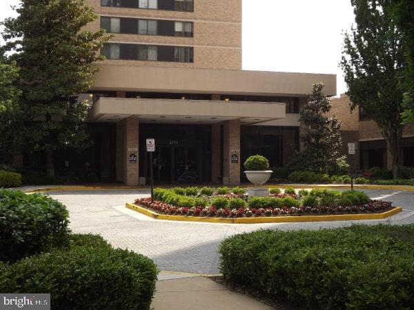 Building Photo - 3709 S George Mason Dr