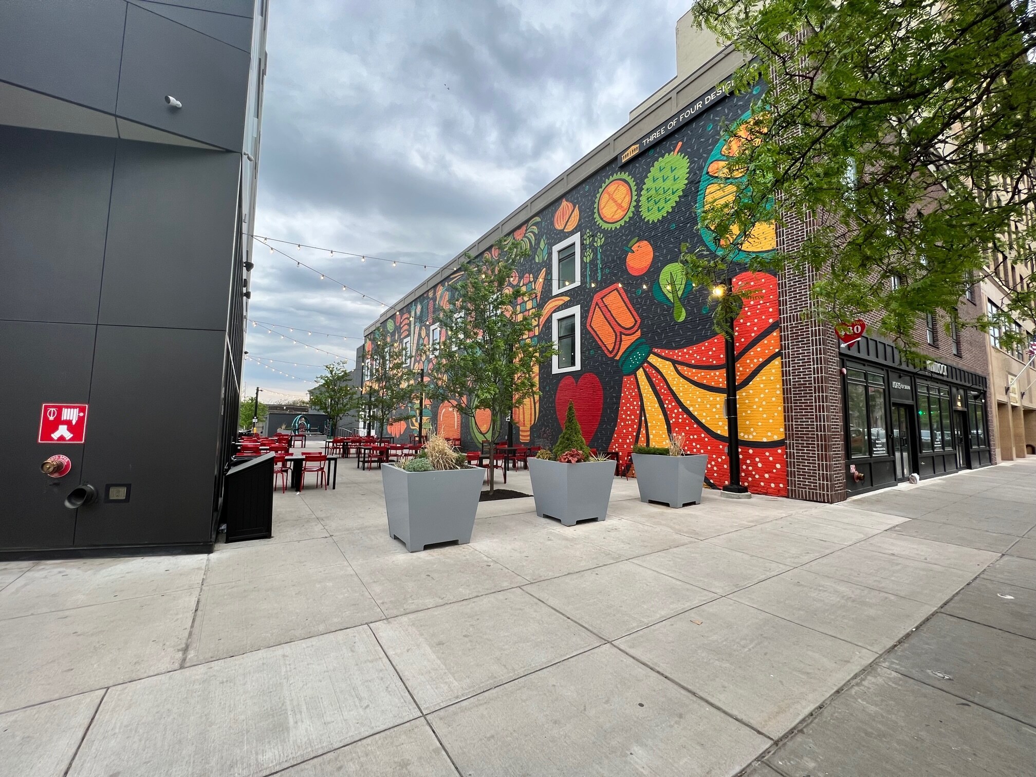 Building Photo - 480 S Salina St