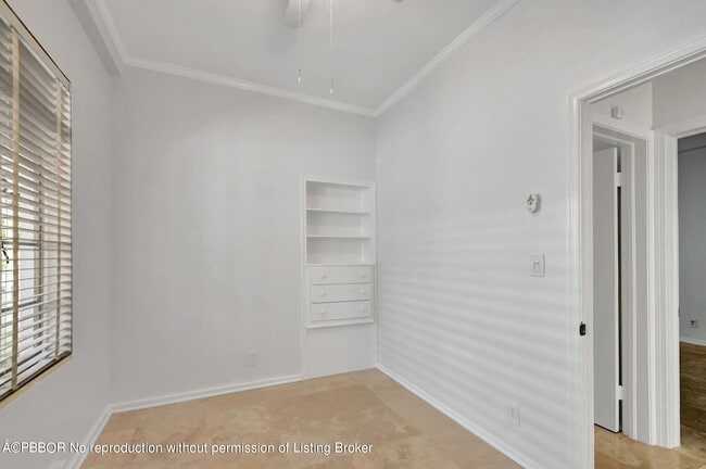 Building Photo - 218 Worth Ave