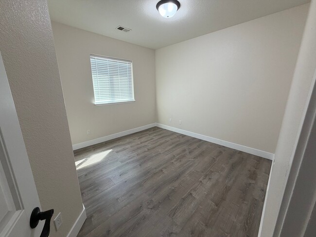 Building Photo - 408 Wilkins Drive