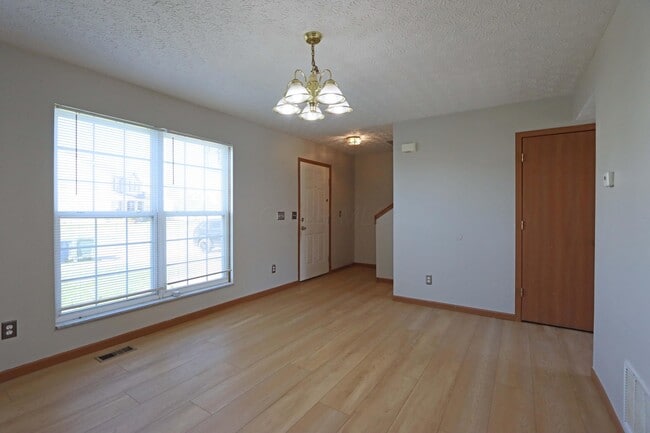 Building Photo - 4897 Nieles Edge Dr