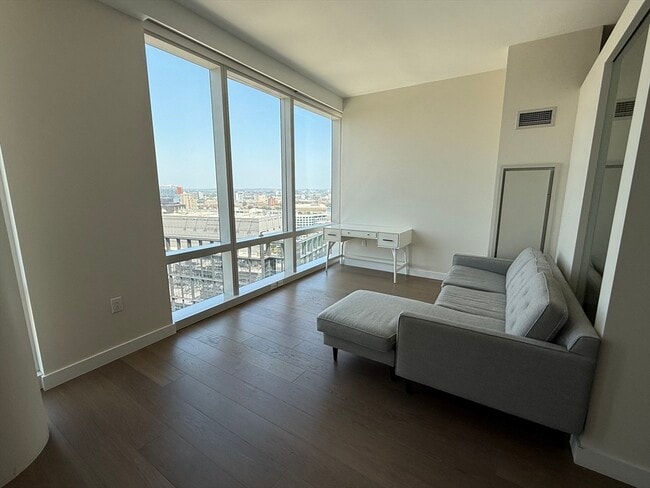 Building Photo - 188 Brookline Ave