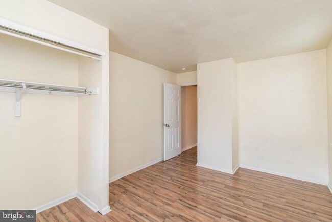 Building Photo - 1635 Fontain St