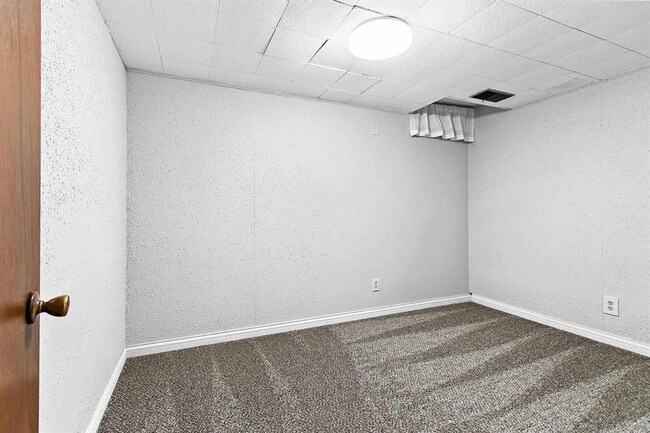 Building Photo - 1730 S Madison St