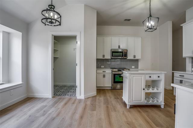 Building Photo - 2820 Enchanted Eve Dr