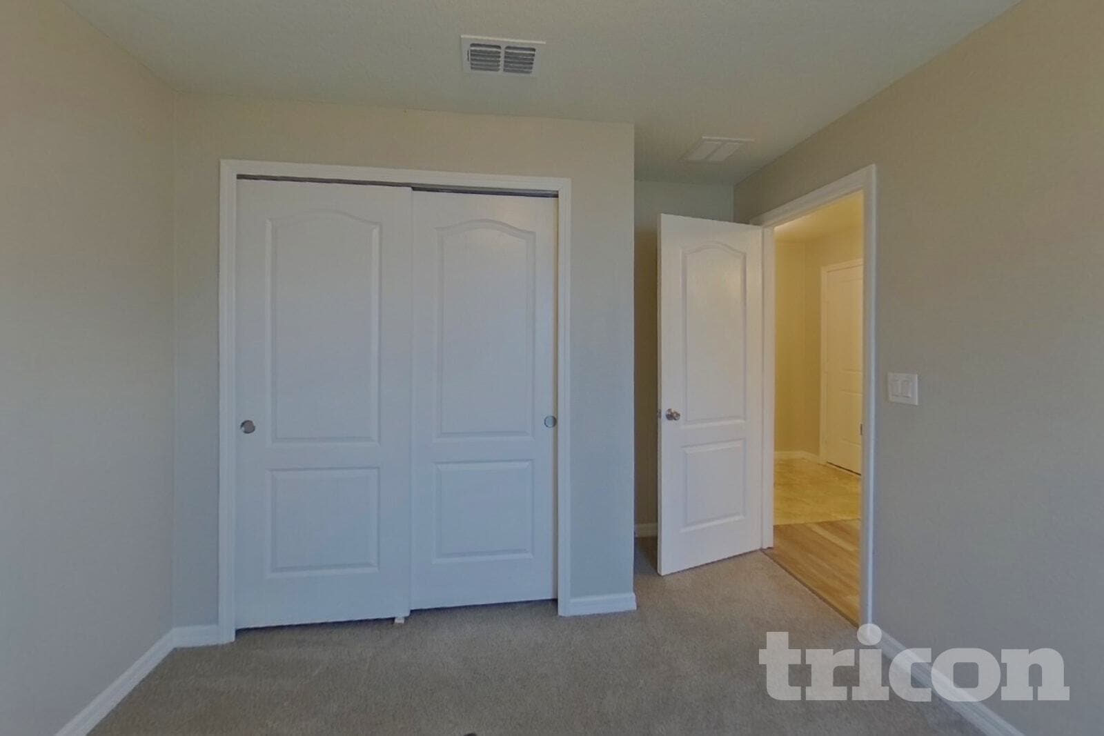 Building Photo - 2244 Gladiolus Ln