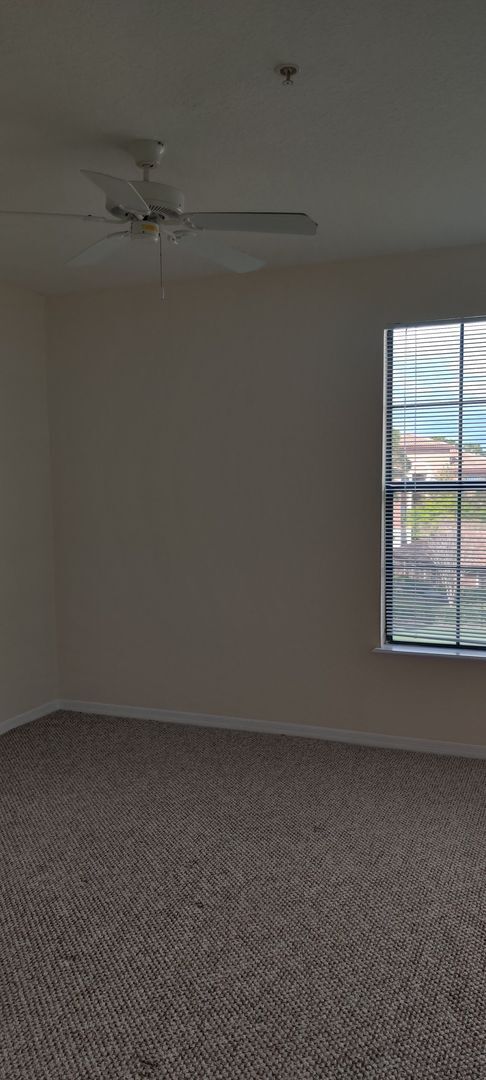 Building Photo - Serenata - 307