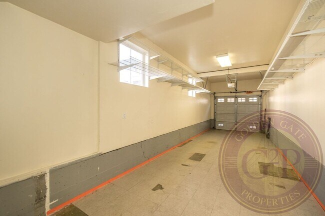 Building Photo - Sunset - 3 BR, 3.5 BA Townhouse 2,225 Sq. Ft. - 3D Virtual Tour, 2 Car Garage