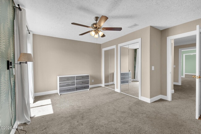 Building Photo - 1365 Capri Dr