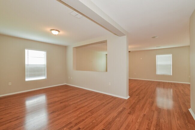 Building Photo - 2735 Breezy Meadow Rd