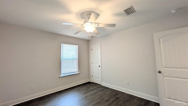 Building Photo - 313 N Navy Blvd