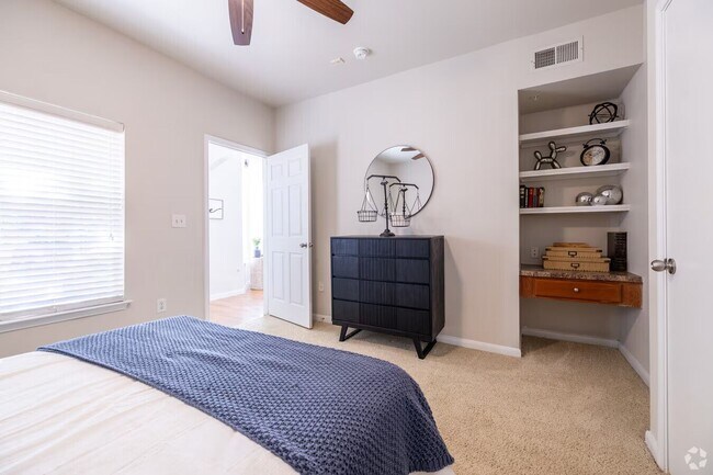 Building Photo - Finally, Room for Everything