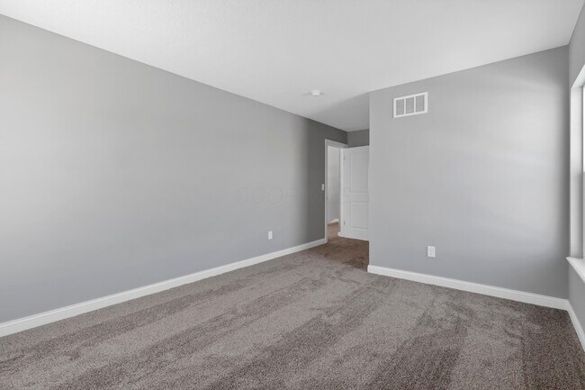 Building Photo - 12122 Warbler Wy