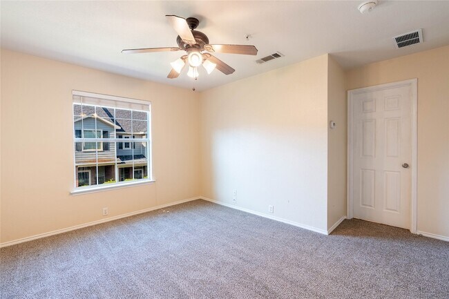 Building Photo - 2228 Stonepark Pl