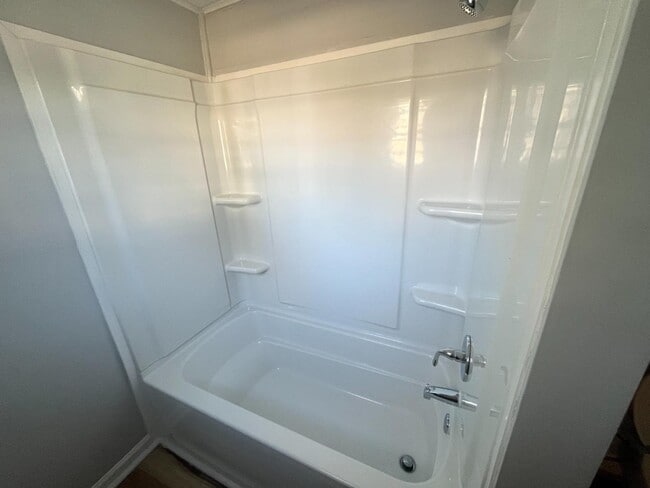 Building Photo - 1106 Early St