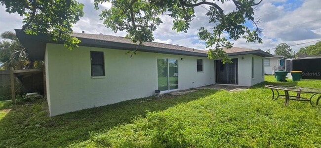 Building Photo - 5498 Montego Ln
