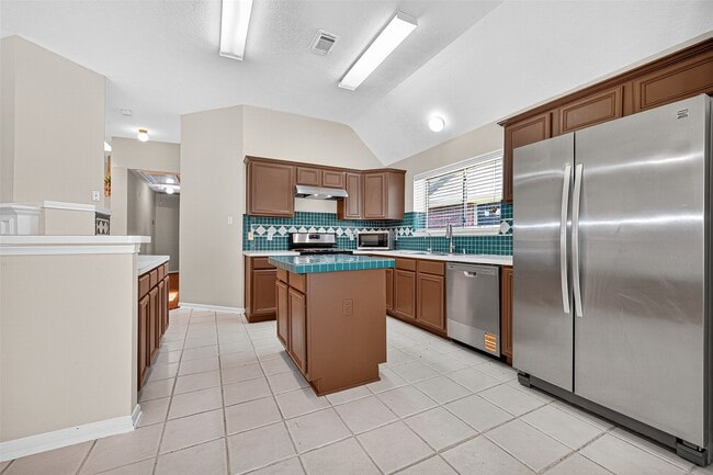 Building Photo - 815 Fairpark Ln