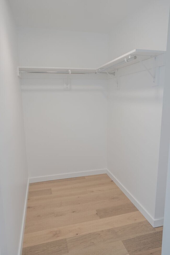 Building Photo - 2bd/2ba Seattle Condo