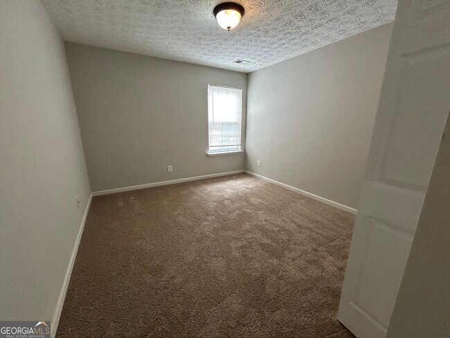 Building Photo - 412 Sugar Maple Ct