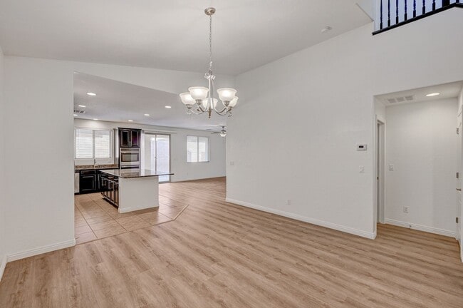 Building Photo - Lantern Gardens