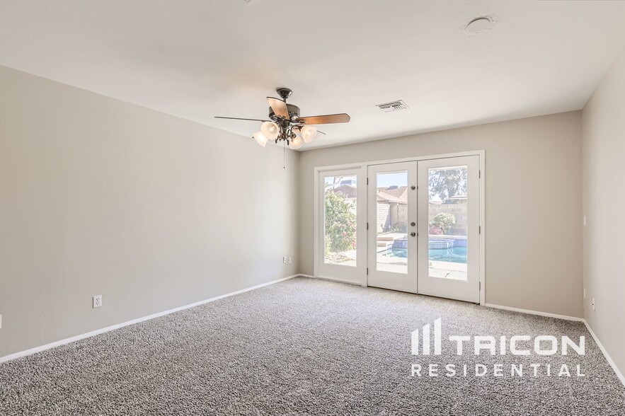 Building Photo - 4809 W Cochise Dr