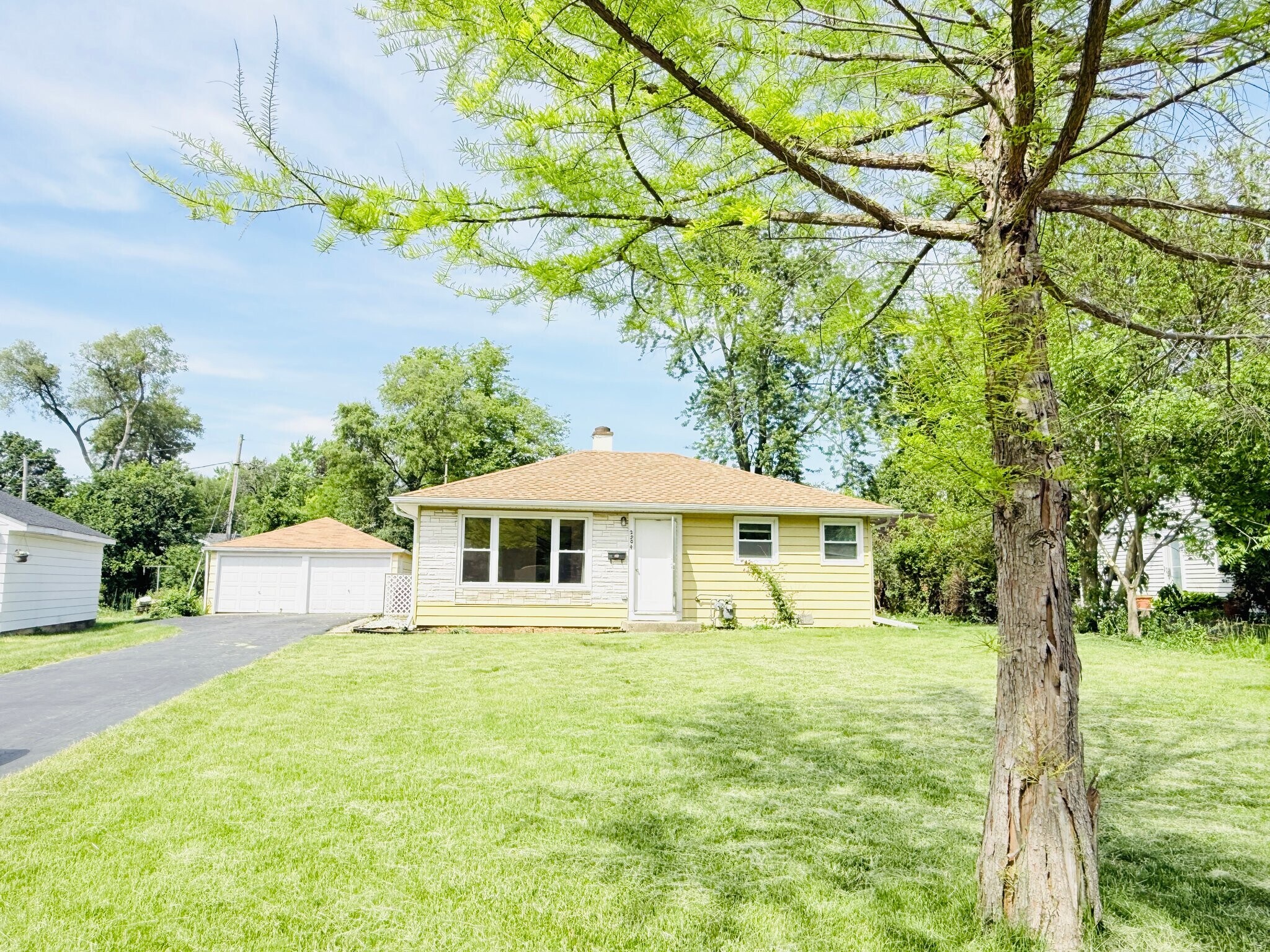 Building Photo - 2904 Stork Ct