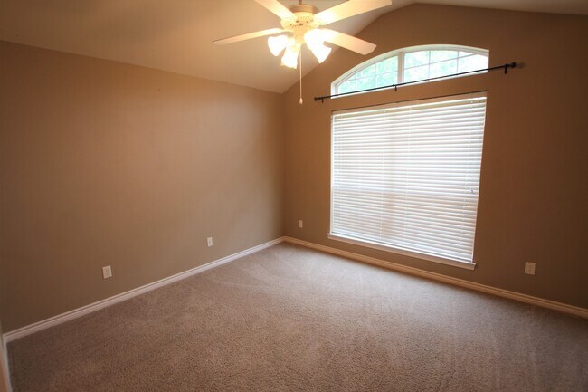 Building Photo - Coming Soon: Beautiful 3 Bedroom, 2 Bath n...