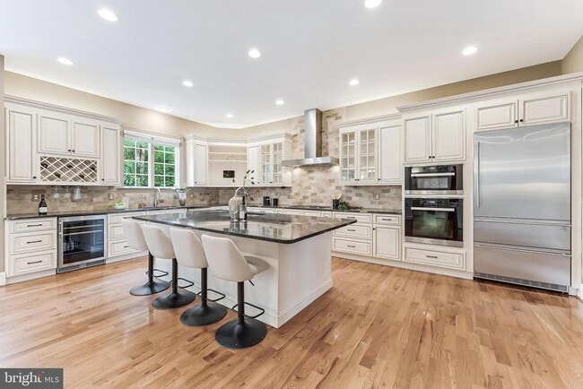 Building Photo - 829 Golden Arrow St