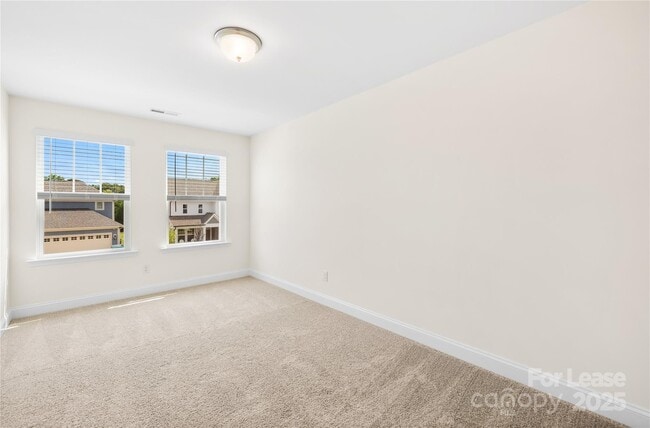 Building Photo - 1528 Cedar Tree Dr
