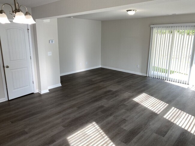 Building Photo - 3 Bedroom Wiggins Village