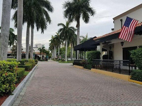 Building Photo - 30 SE 13th St