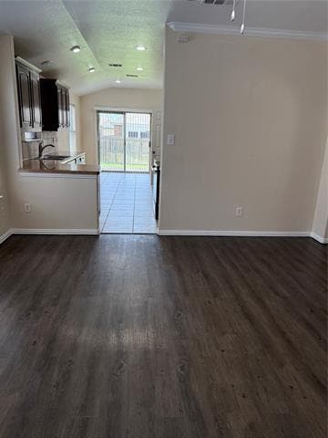 Building Photo - 12125 Walden Wood Dr