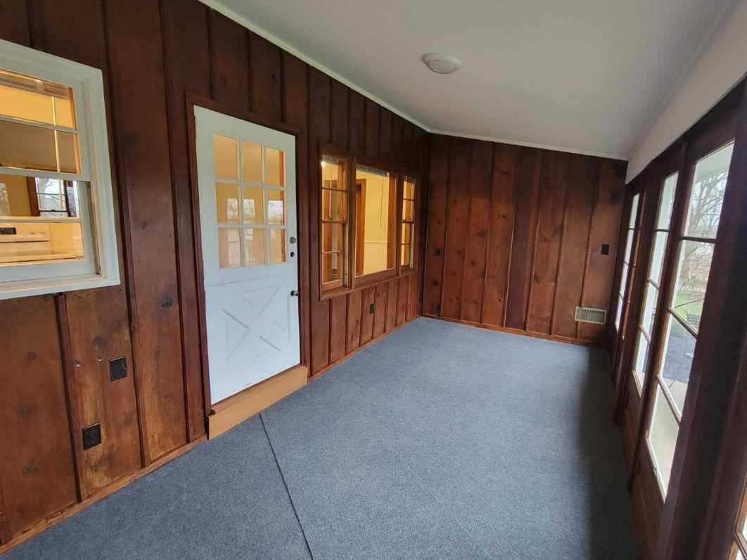 Building Photo - 805 Wallace Ave