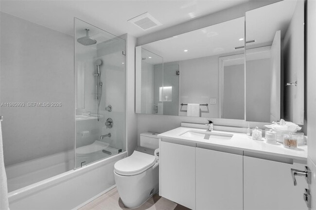 Building Photo - 430 Grand Bay Dr