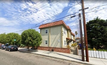 Building Photo - 426- 430 W. 22nd Street