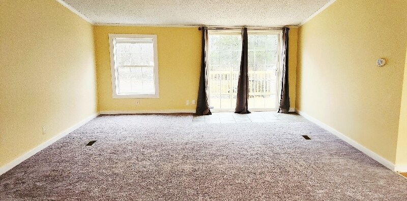 Building Photo - 1225 Sleepy Hollow Rd