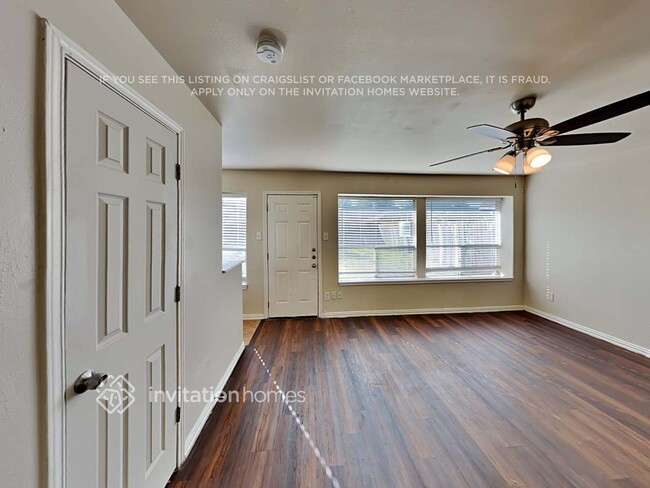 Building Photo - 7231 Pebblemill Ln