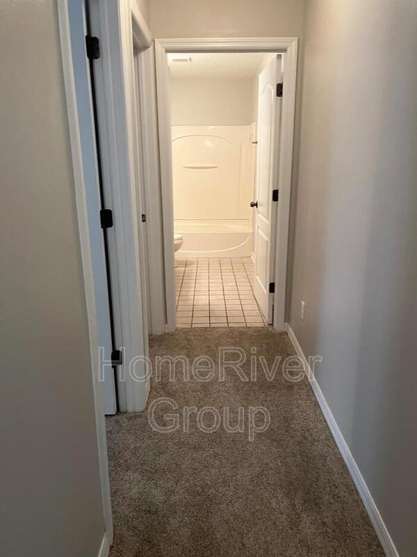 Building Photo - 11008 Apple Blossom Trail W