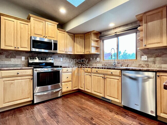 Building Photo - 6318 Galway Dr