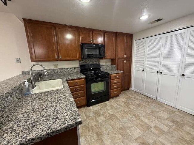 Building Photo - 4709 Malero Pl