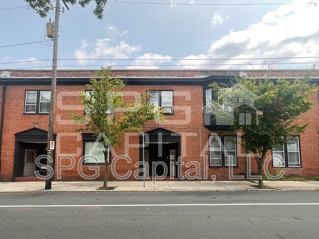 Primary Photo - 18 S Washington St
