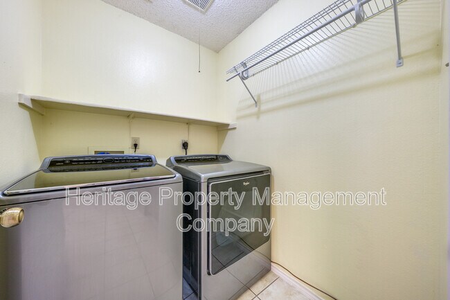 Building Photo - 6863 Cypress Mist Dr